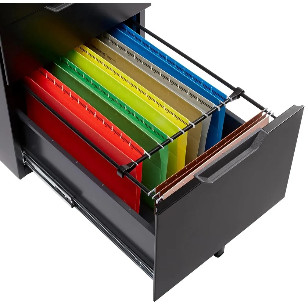 Lockable mobile file cabinet